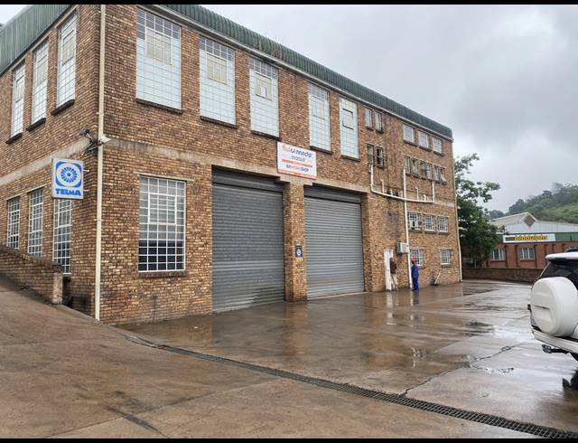 750M² FACTORY TO LET IN WESTMEAD